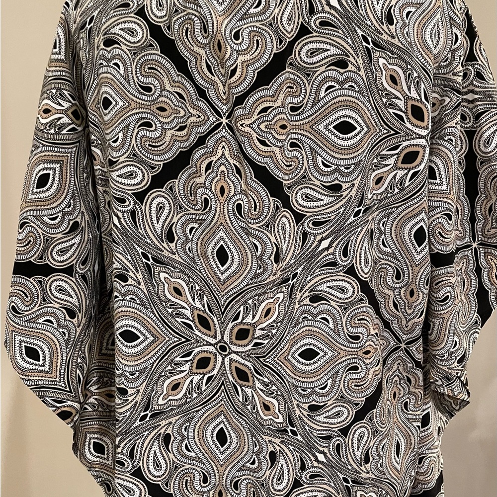NWT Dana Bachman Blouse, Size M, 100% Polyester - Picture 4 of 6